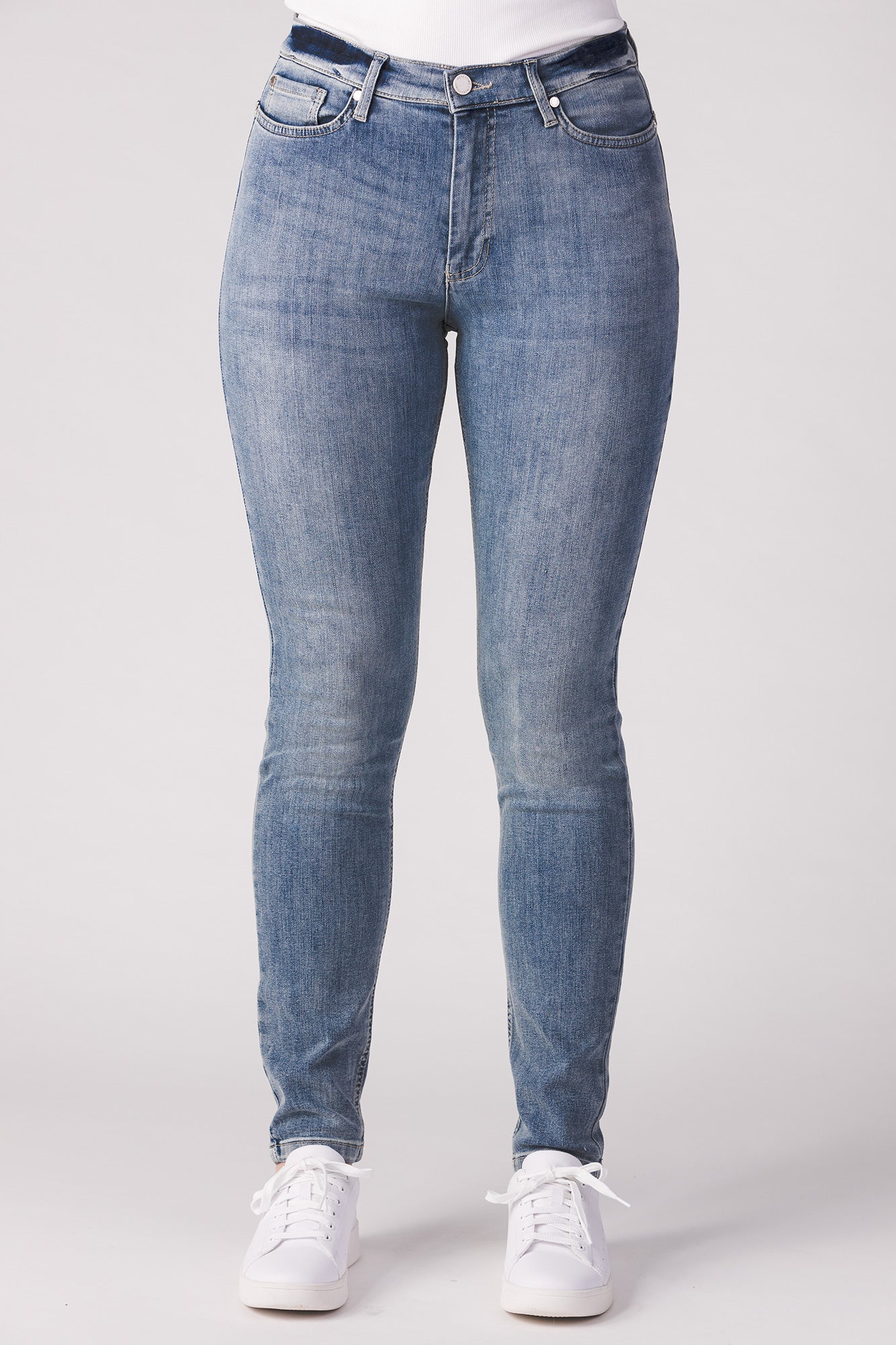 15636-452-21 / Super Slim, Høj Talje - Light Blue Denim