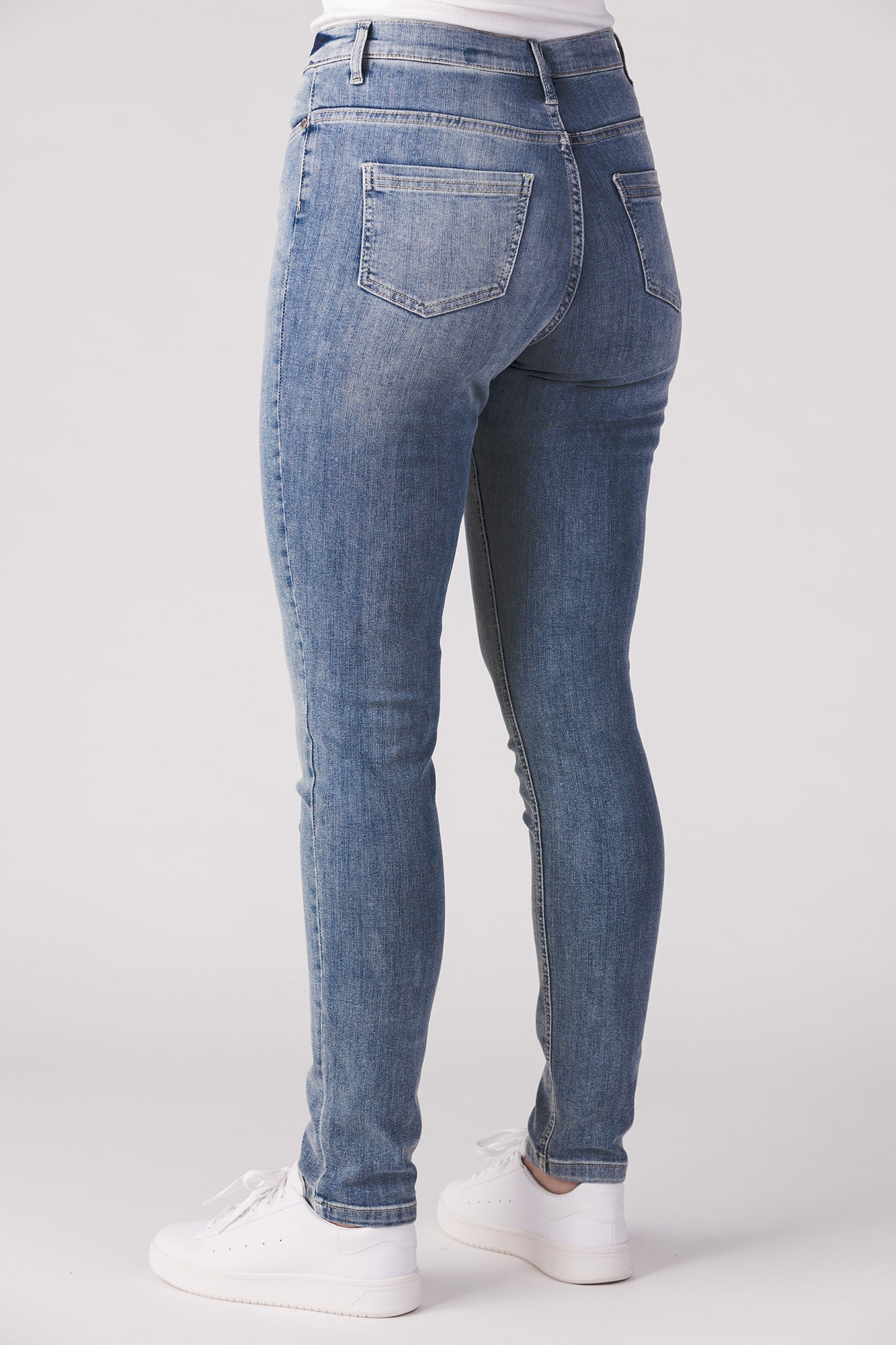 15636-452-21 / Super Slim, High Waist - Light Blue Denim