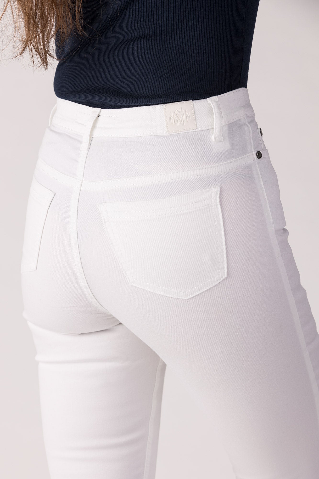 15650-430-01 / Super Slim, High Waist - White