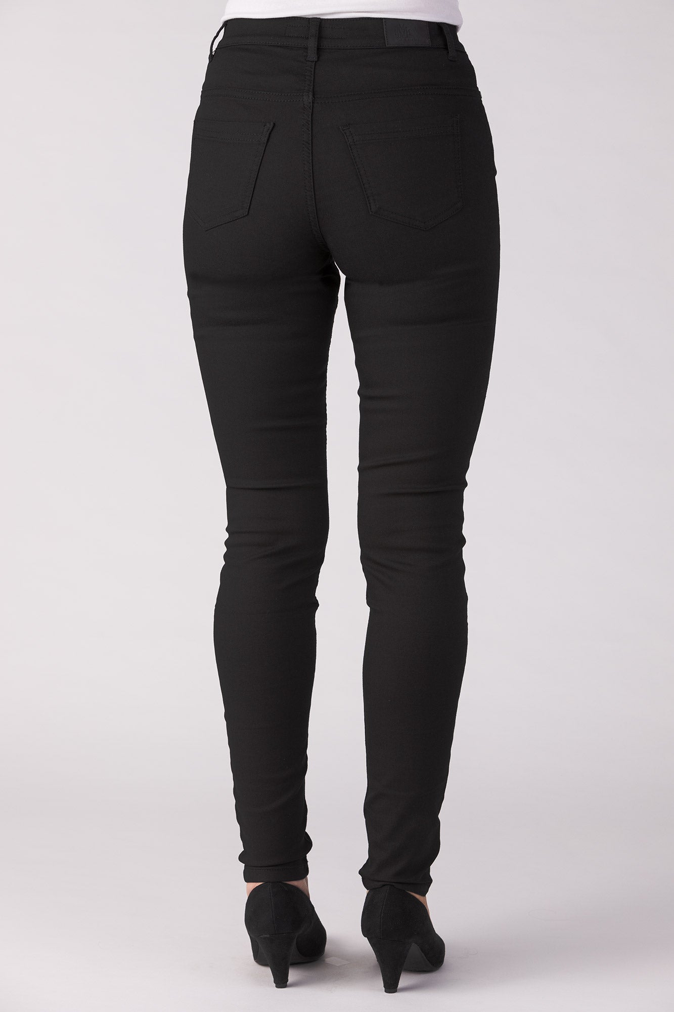 15650-430-09 / Super Slim, High Waist - Black