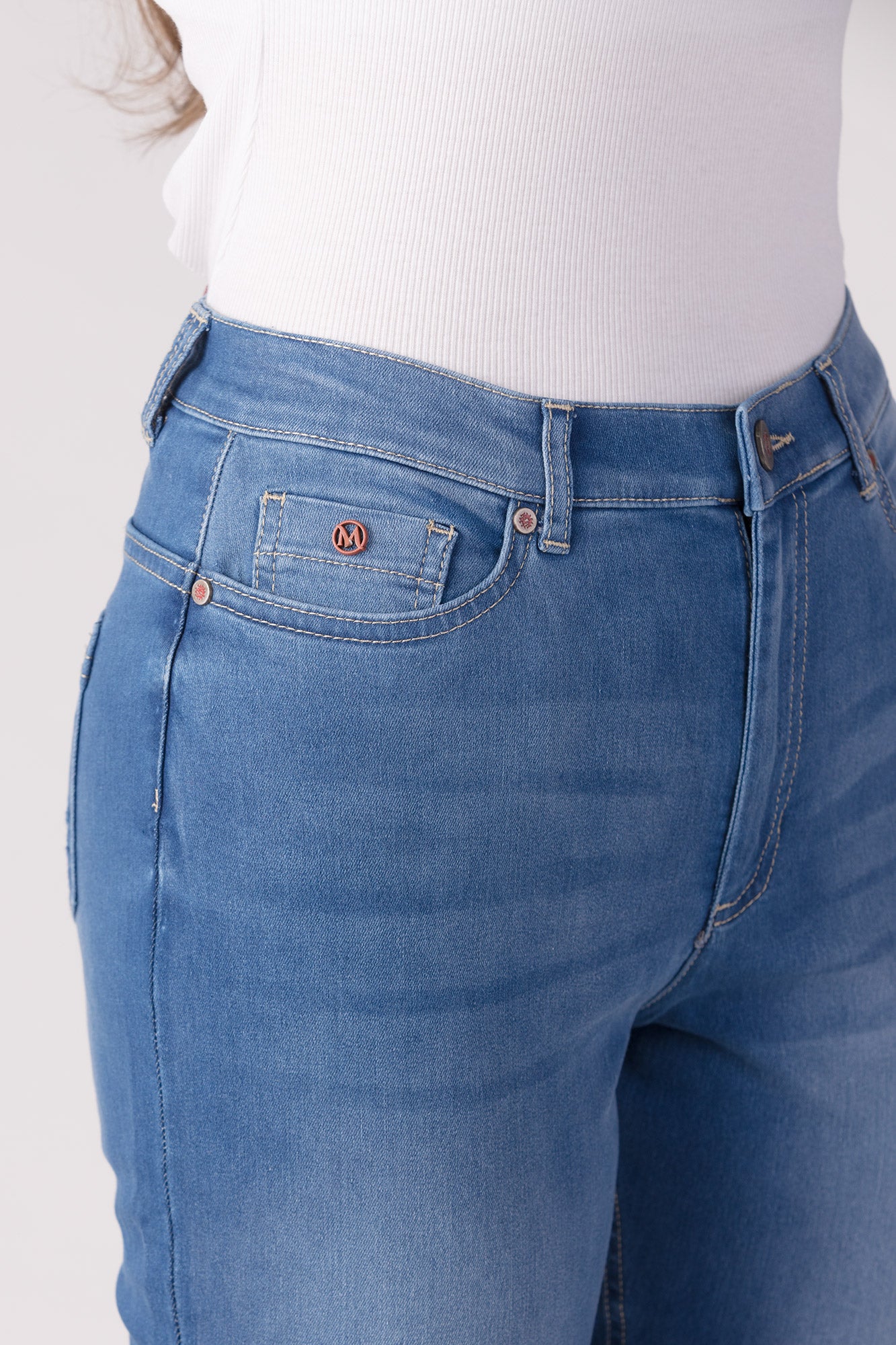 15651-432-21 / Super Slim Ankle, High Waist - Light Denim