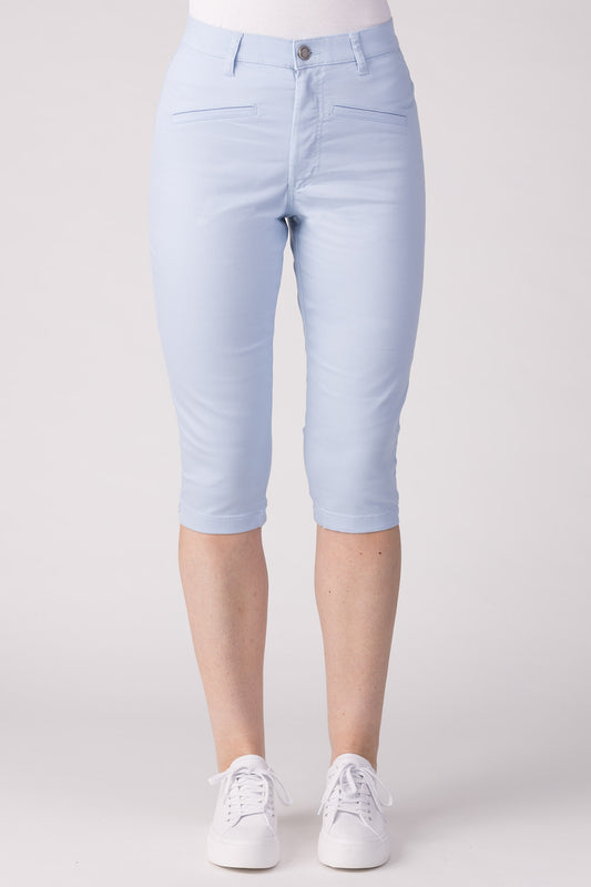 15635-430-21 / Super Slim Capri, High Waist - Light Blue