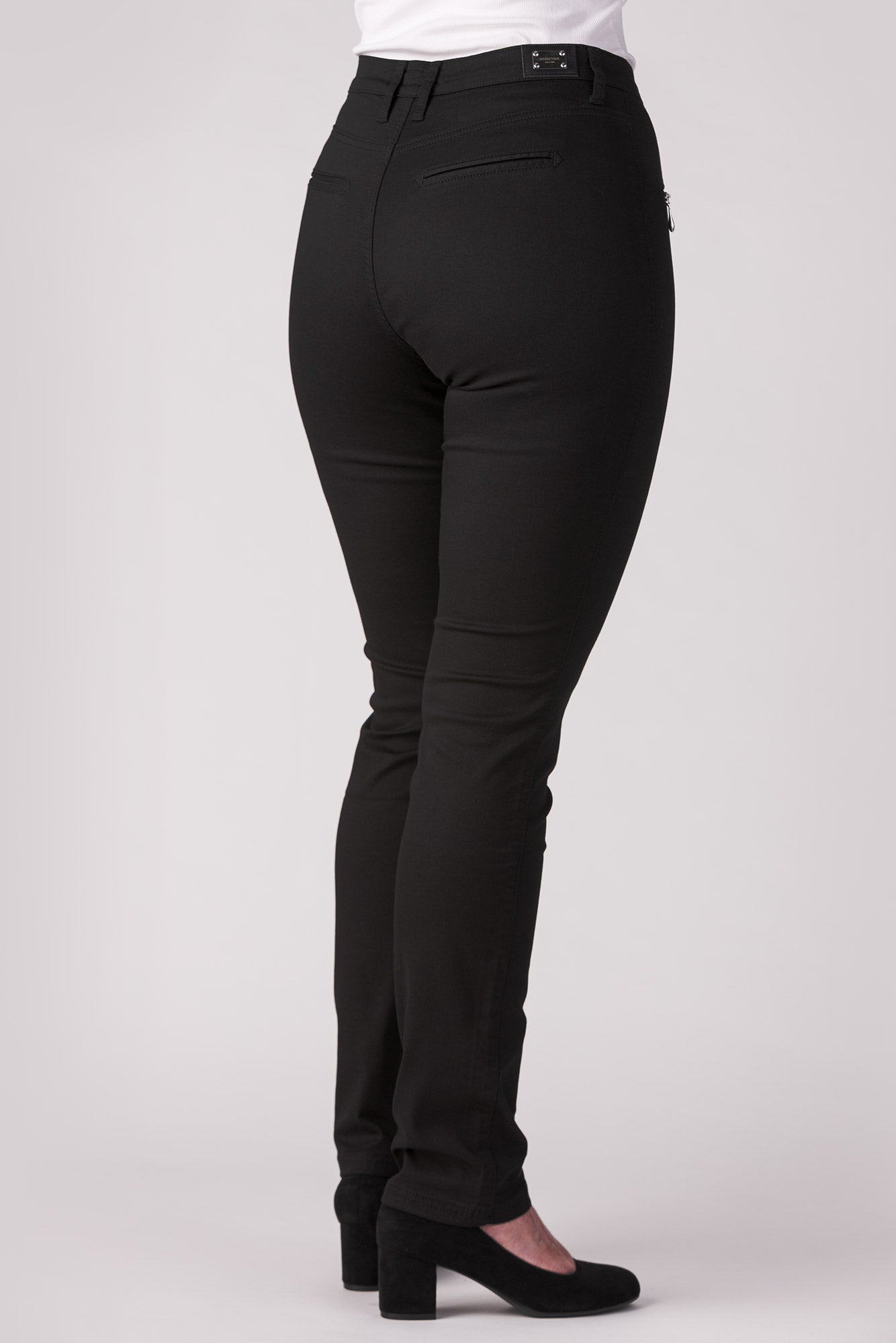 15628-430-09 / Slim, High Waist - Black