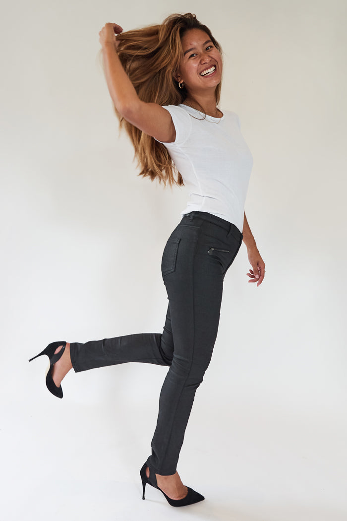 15639-439-09 / Slim - Sort Coated